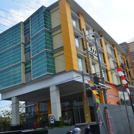 Edu Hostel Jogyakarta Zewnętrze zdjęcie