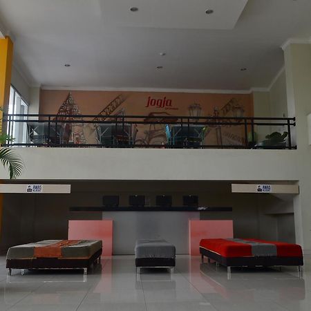 Edu Hostel Jogyakarta Zewnętrze zdjęcie