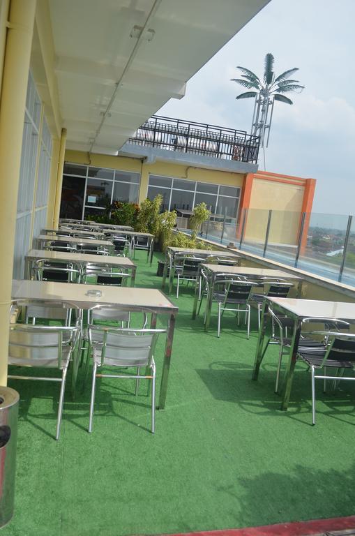 Edu Hostel Jogyakarta Zewnętrze zdjęcie