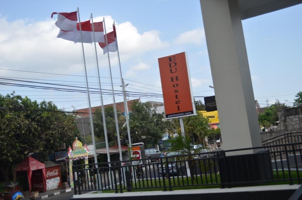 Edu Hostel Jogyakarta Zewnętrze zdjęcie
