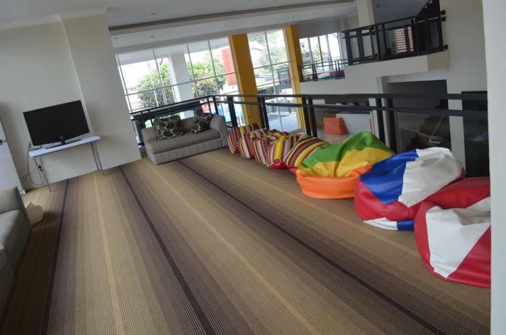 Edu Hostel Jogyakarta Zewnętrze zdjęcie